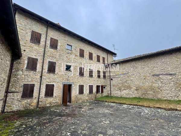 appartamento in vendita a Casina