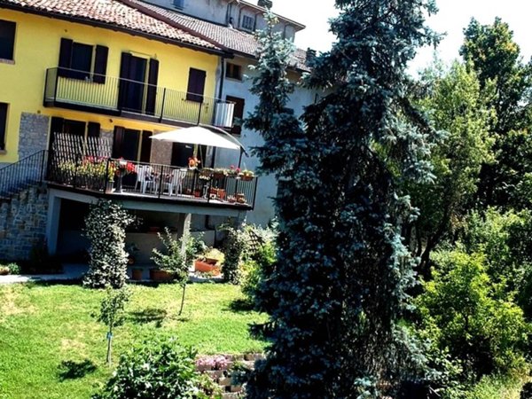 casa indipendente in vendita a Casina