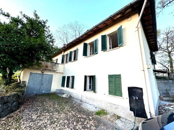 casa indipendente in vendita a Casina
