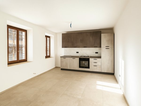 appartamento in vendita a Casina in zona Cortogno