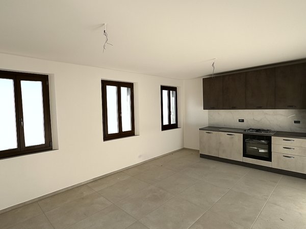 appartamento in vendita a Casina in zona Cortogno