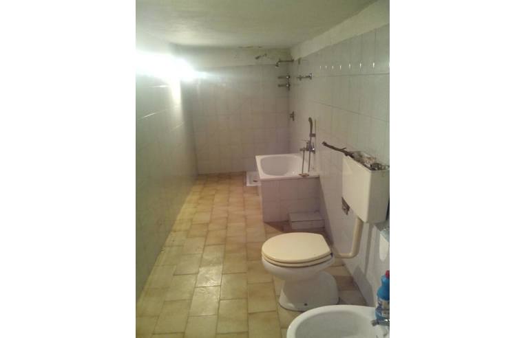 casa indipendente in vendita a Casina