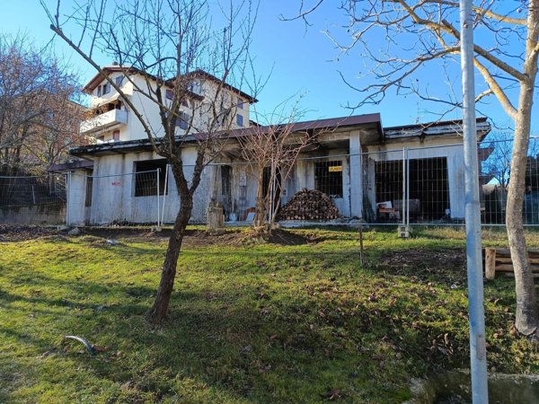 casale in vendita a Casina in zona Brugna