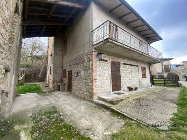 casa indipendente in vendita a Casina in zona Bergogno