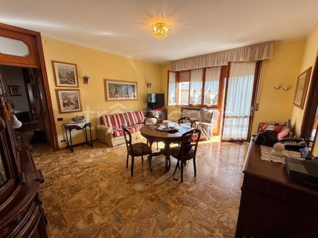 appartamento in vendita a Casina