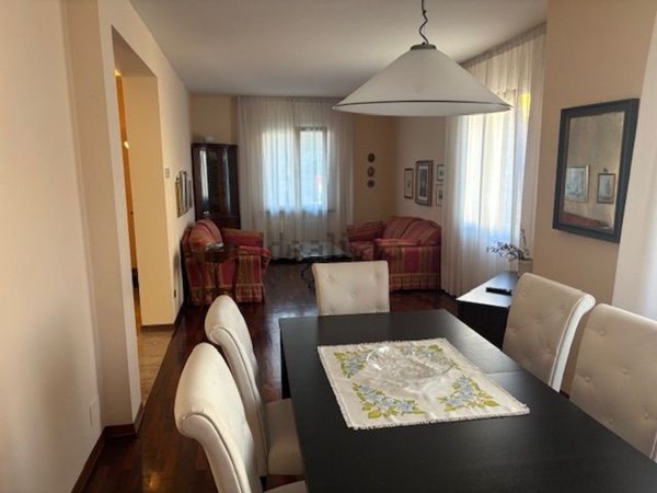 casa indipendente in vendita a Casina in zona Castignola