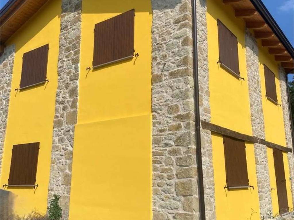 casa indipendente in vendita a Casina