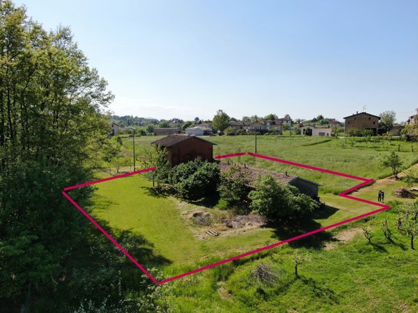 appartamento in vendita a Casina in zona Boschi