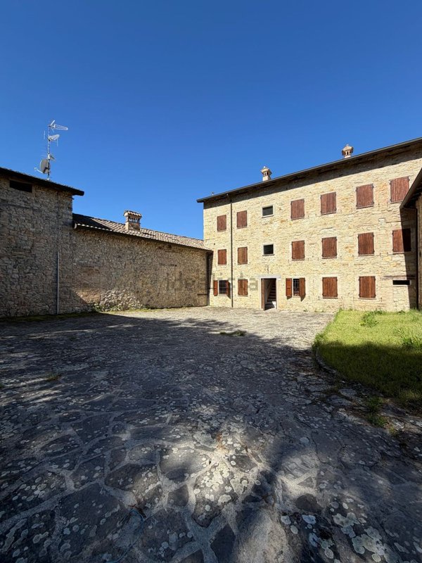casa indipendente in vendita a Casina