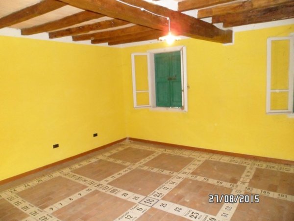 casa indipendente in vendita a Casina