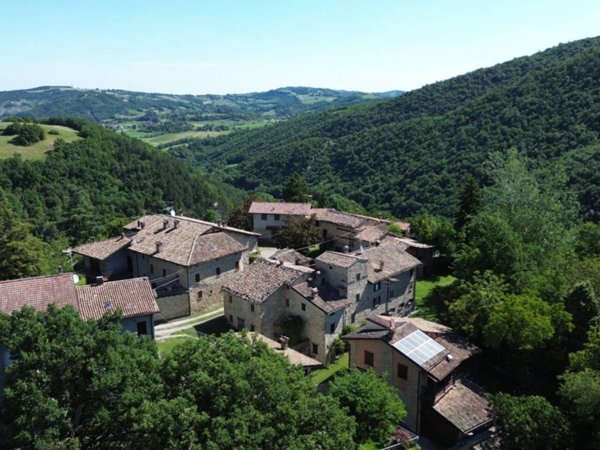 casa indipendente in vendita a Casina in zona Bocco