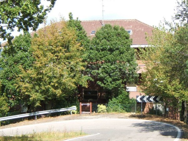appartamento in vendita a Casina in zona Sordiglio