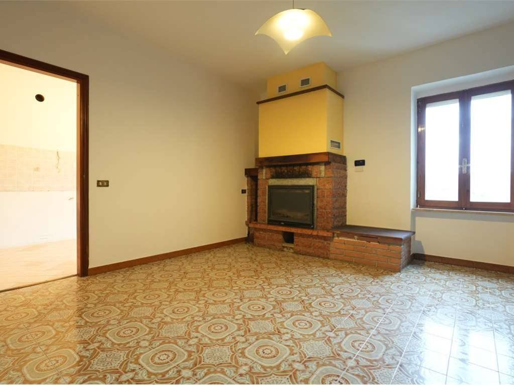 casa indipendente in vendita a Casina in zona Montale