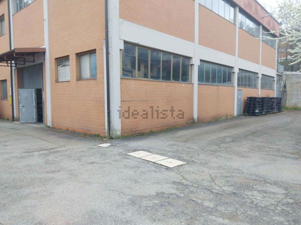 ufficio in vendita a Casina in zona Castignola