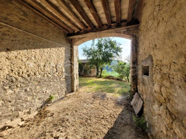casa indipendente in vendita a Casina in zona Castignola