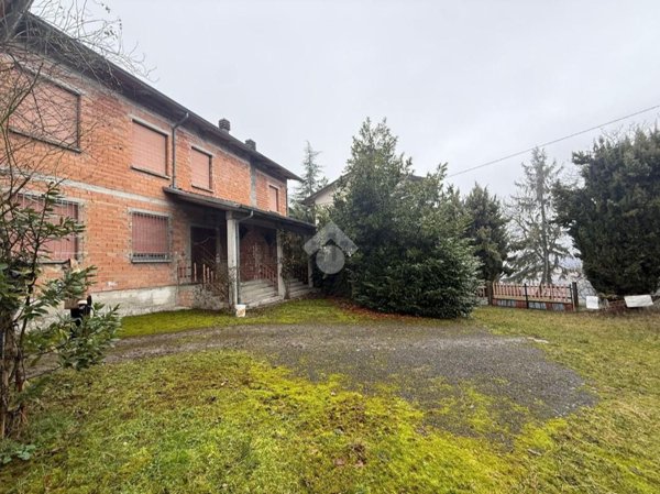 appartamento in vendita a Casina in zona Castignola