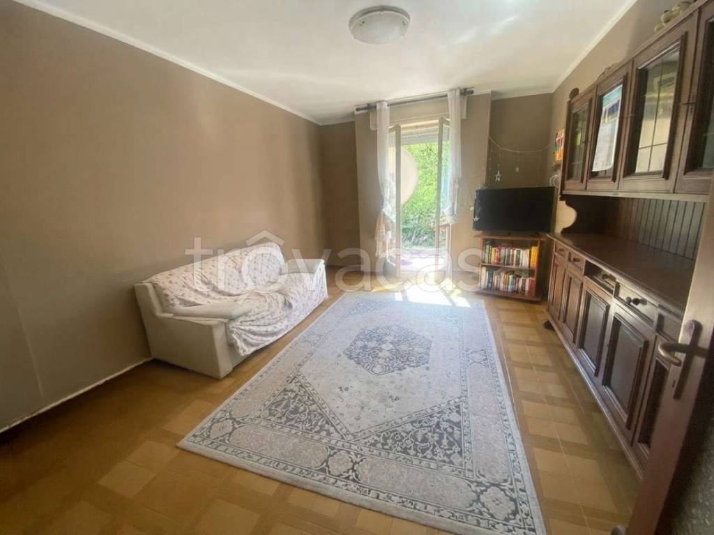 appartamento in vendita a Casina in zona Castignola