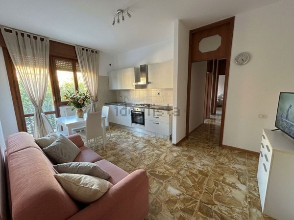 appartamento in vendita a Casina in zona Castignola