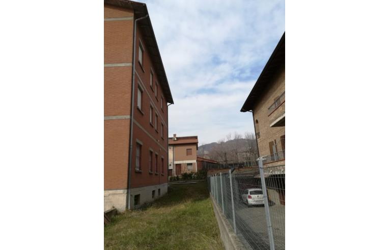 casa indipendente in vendita a Castellarano in zona Roteglia