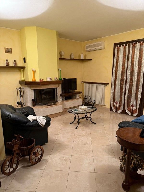 casa indipendente in vendita a Castellarano