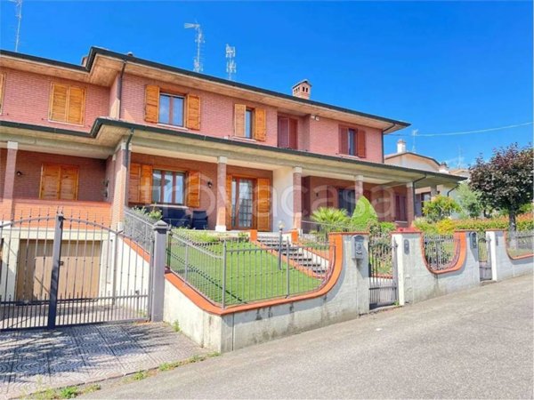casa indipendente in vendita a Castellarano