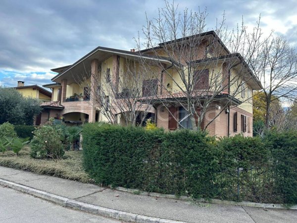 appartamento in vendita a Castellarano in zona Roteglia
