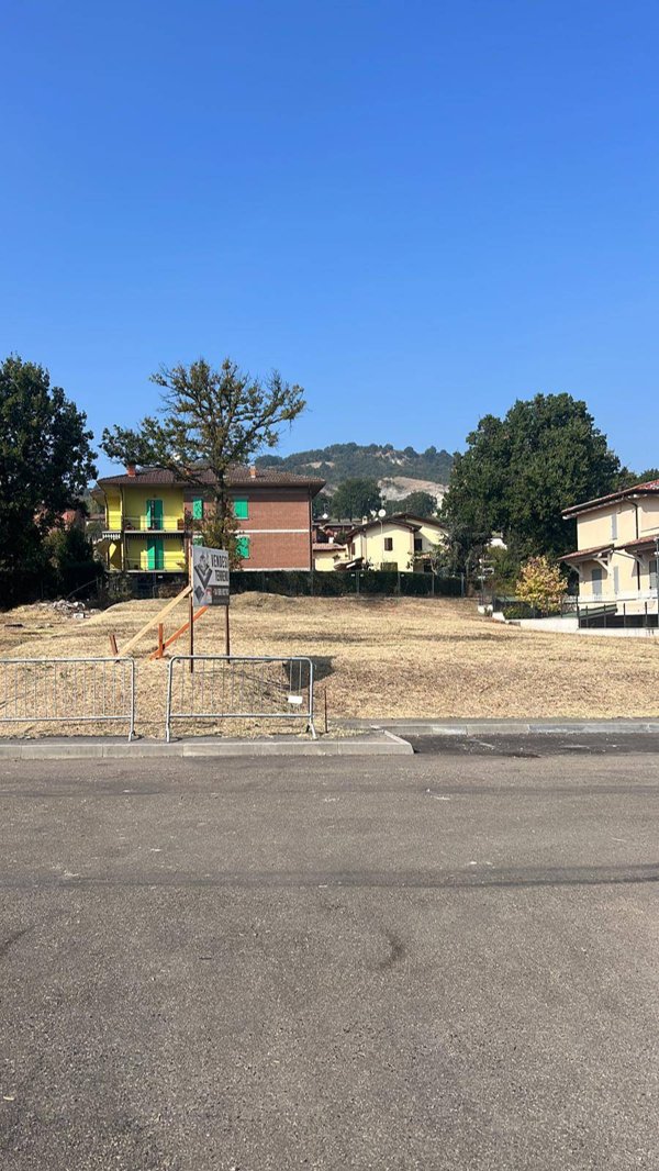 casa indipendente in vendita a Castellarano in zona Roteglia