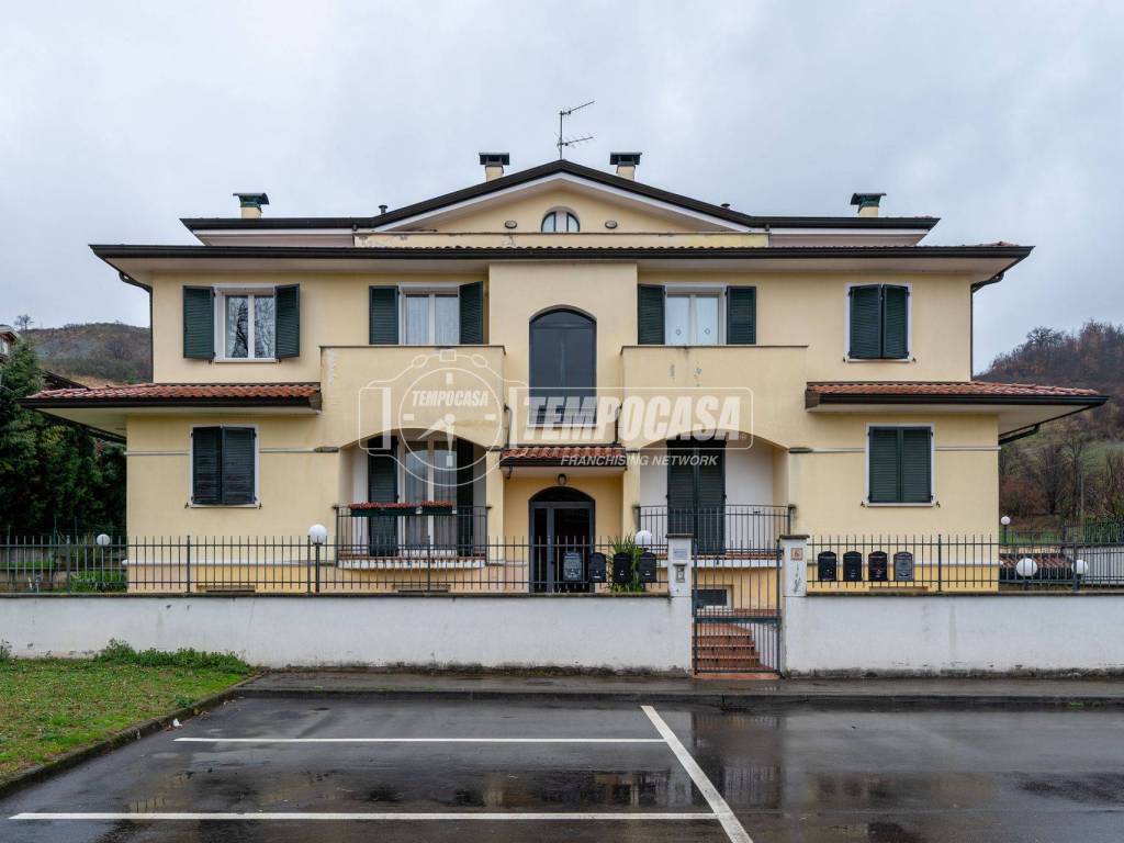 appartamento in vendita a Castellarano in zona Roteglia