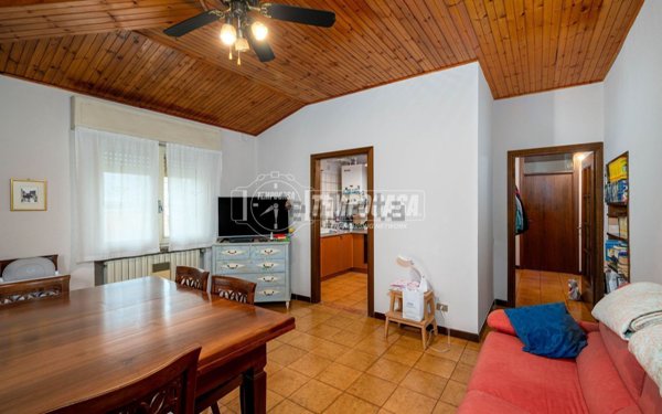 casa indipendente in vendita a Castellarano in zona Roteglia