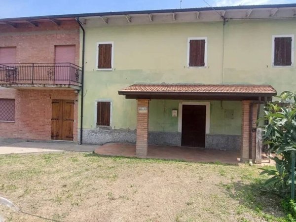 casa indipendente in vendita a Castellarano in zona San Valentino