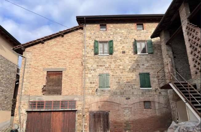 appartamento in vendita a Castellarano in zona Roteglia