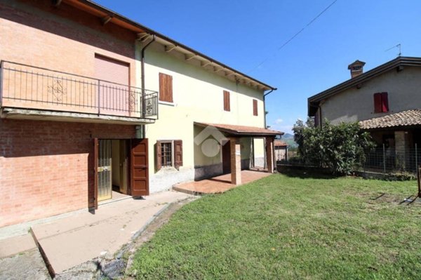 casa indipendente in vendita a Castellarano in zona San Valentino