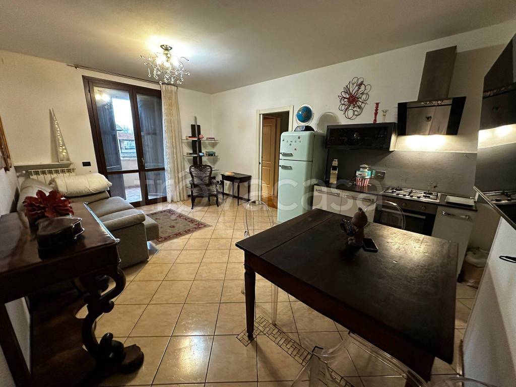 appartamento in vendita a Castellarano in zona Tressano