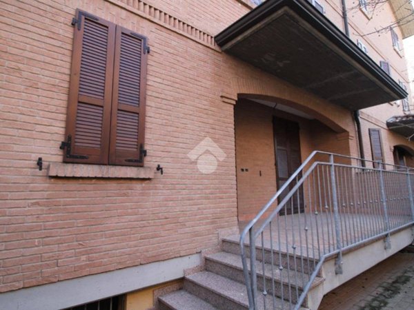 casa indipendente in vendita a Castellarano in zona Roteglia