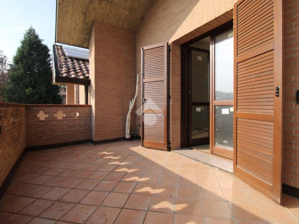 casa indipendente in vendita a Castellarano in zona Roteglia