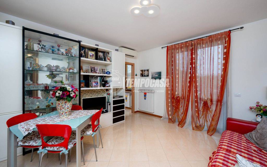 appartamento in vendita a Castellarano in zona Tressano