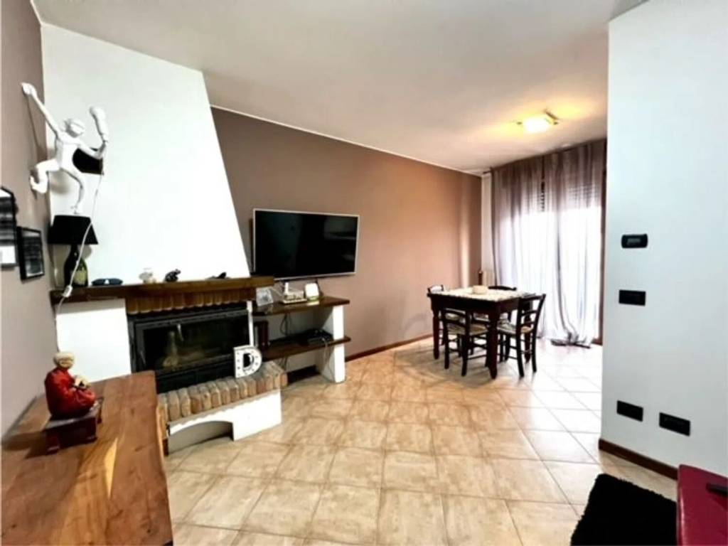 appartamento in vendita a Castellarano in zona Roteglia