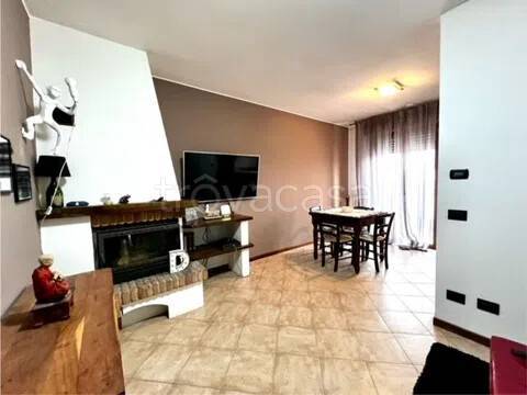 appartamento in vendita a Castellarano in zona Roteglia