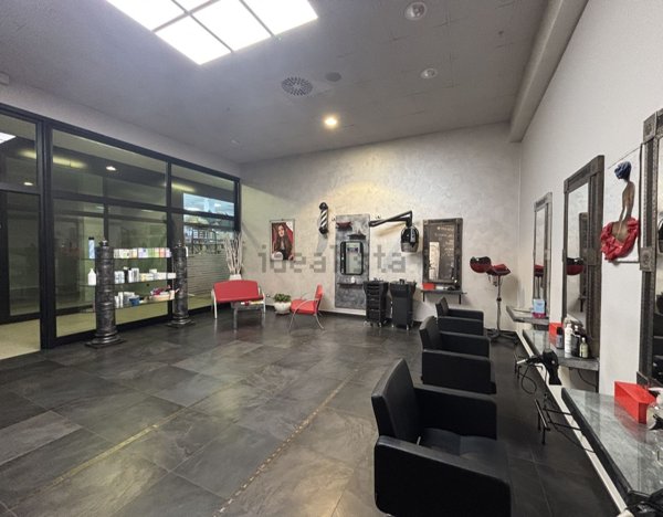 negozio in vendita a Castellarano