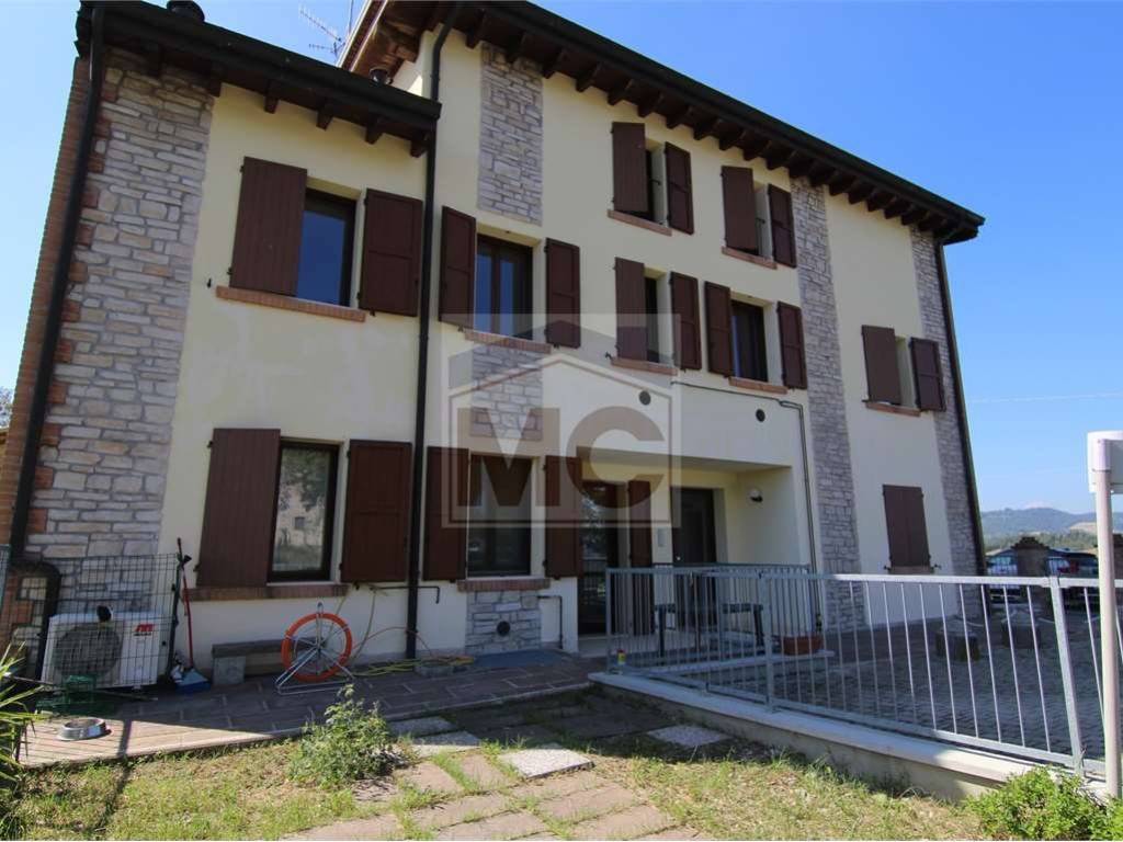 appartamento in vendita a Castellarano in zona San Valentino