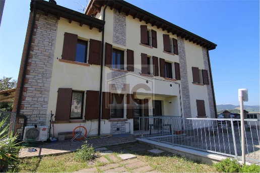 appartamento in vendita a Castellarano in zona San Valentino