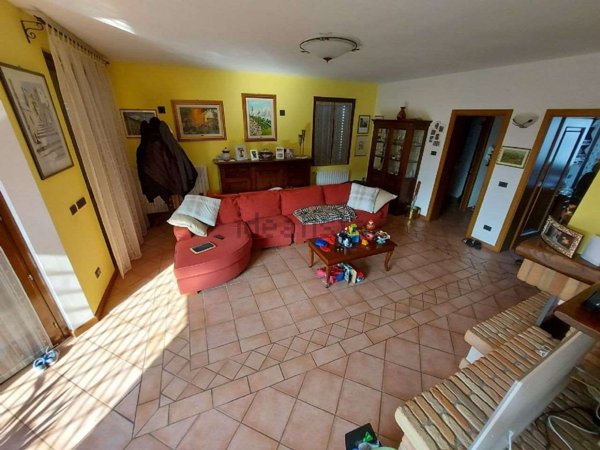casa indipendente in vendita a Castellarano in zona San Valentino
