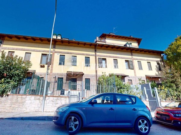 casa indipendente in vendita a Castellarano in zona Roteglia