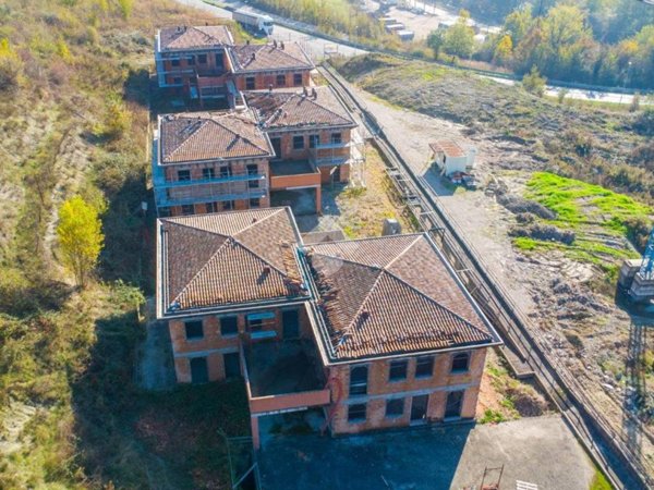 casa indipendente in vendita a Castellarano in zona Roteglia
