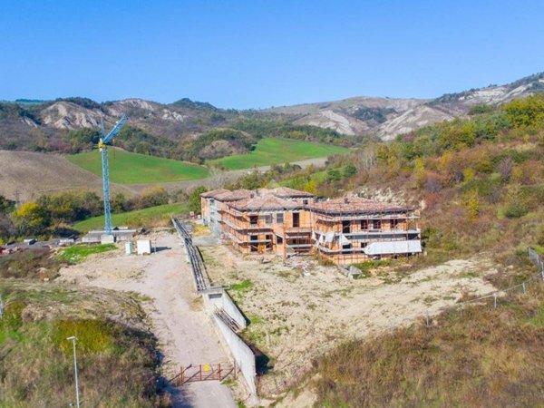 casa indipendente in vendita a Castellarano in zona Roteglia