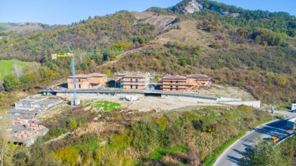 casa indipendente in vendita a Castellarano in zona Roteglia