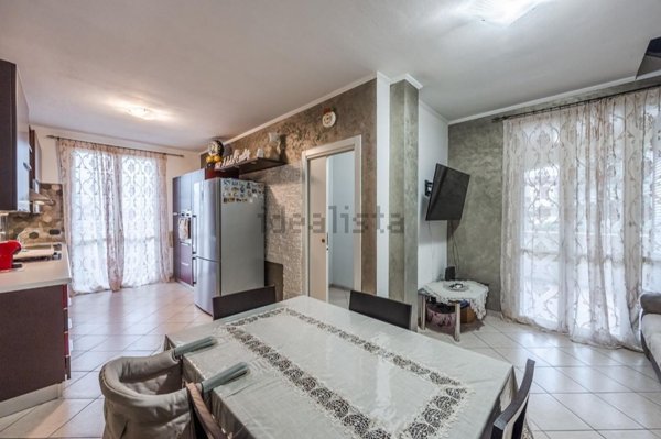 appartamento in vendita a Castellarano in zona Roteglia