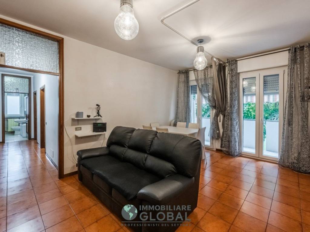 appartamento in vendita a Castellarano in zona Roteglia