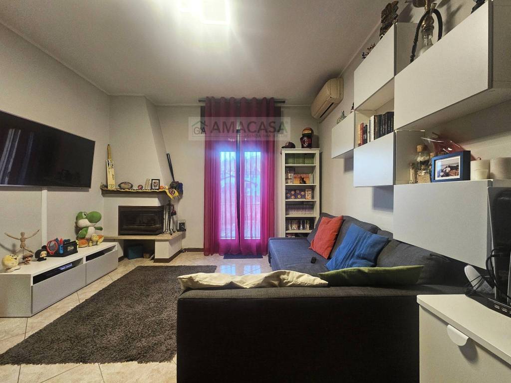 appartamento in vendita a Castellarano in zona Tressano