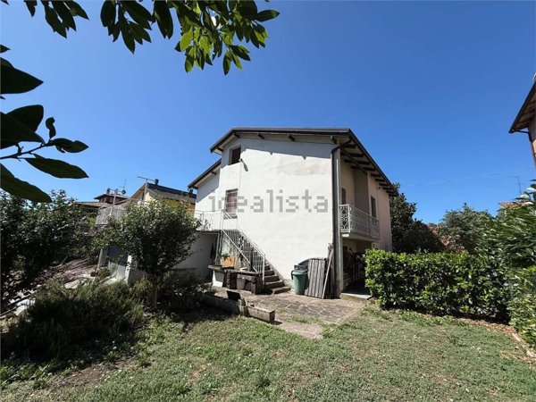 casa indipendente in vendita a Castellarano in zona Roteglia